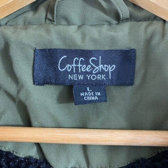 Coffee Shop New York Womens Size Large Olive Green Sherpa Lined Hooded Jacket - Picture 7 of 13